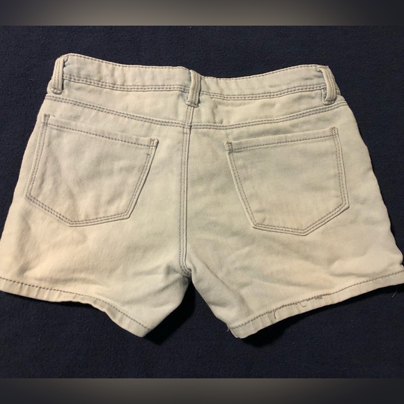 Squeeze Jean Shorts - Picture 2 of 3